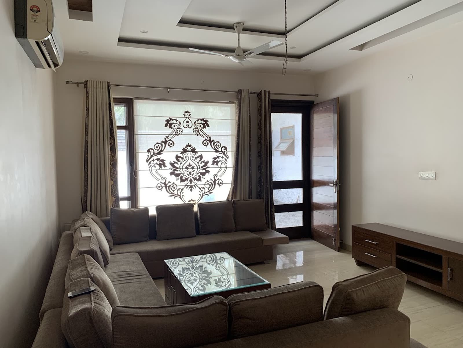 Living room inside a resale kothi in TDI City — TDI City, Mohali