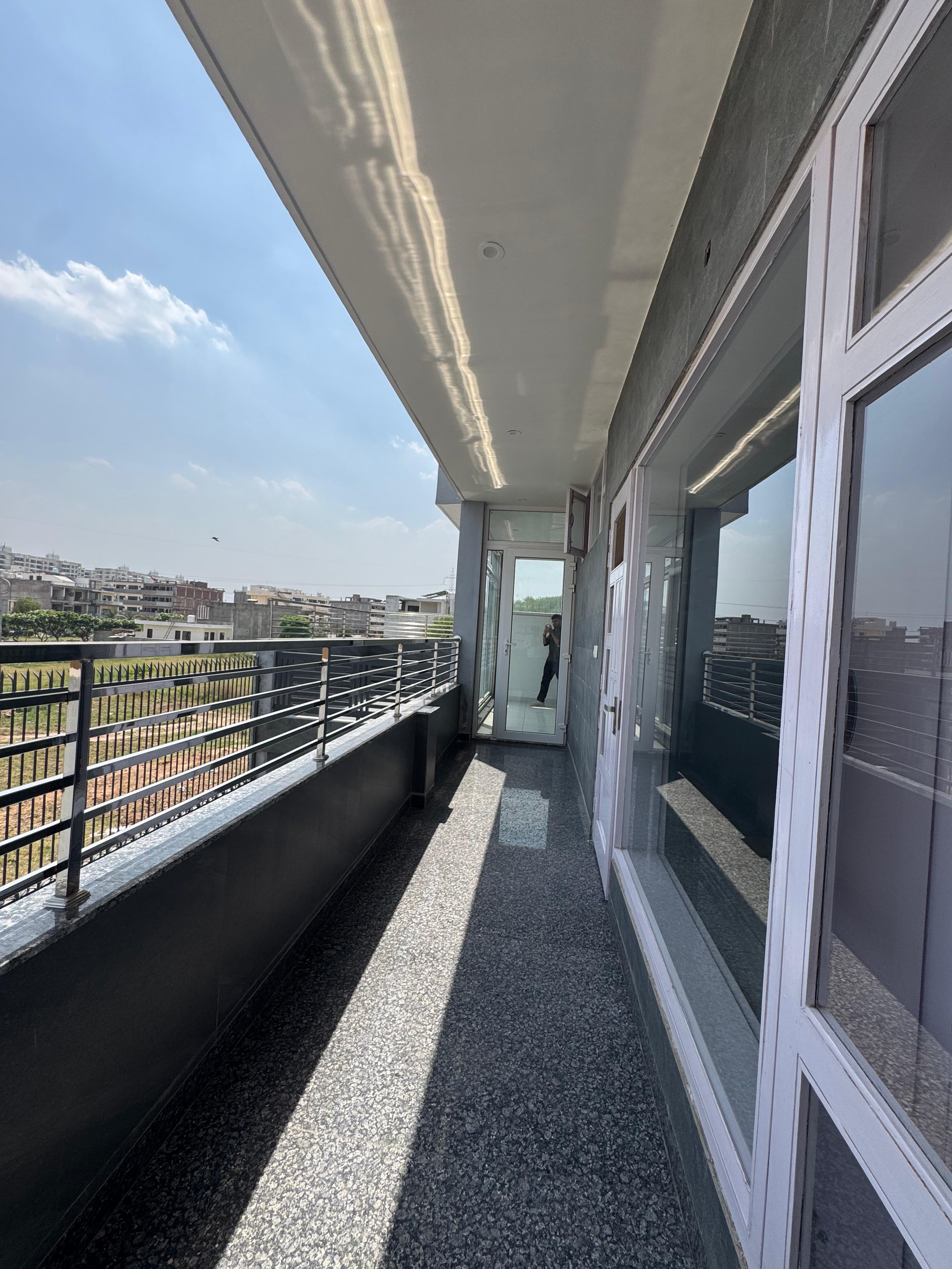5 BHK Spacious Villa — Sector 118, TDI City, Airport Road